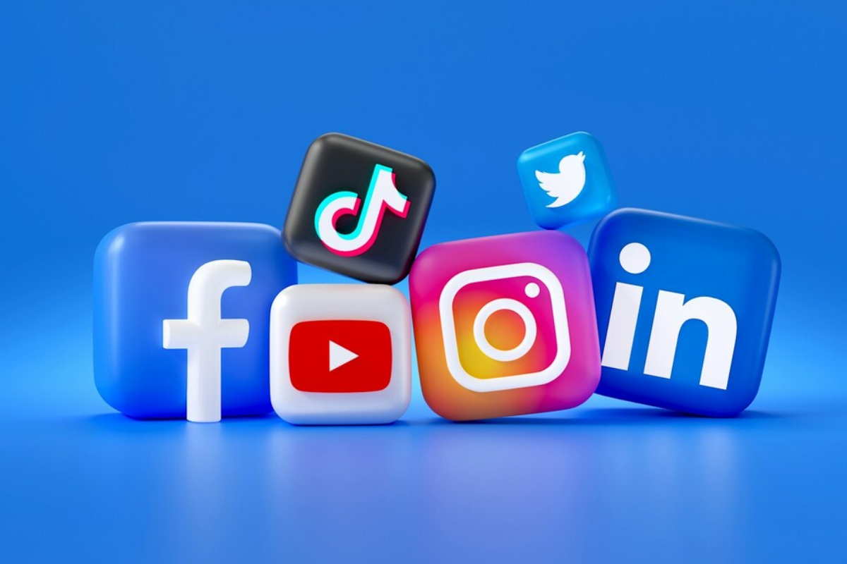 New Digital Marketing Playbook: 7 Disruptive Trends Reshaping the Game in 2025